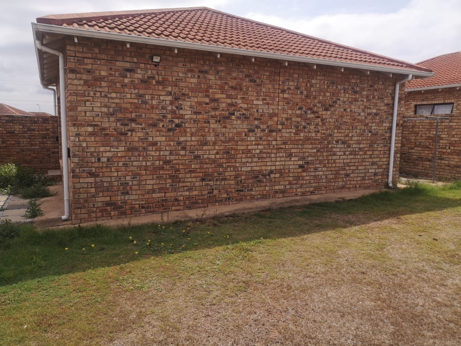 2 Bedroom Property for Sale in Campher Park Eastern Cape